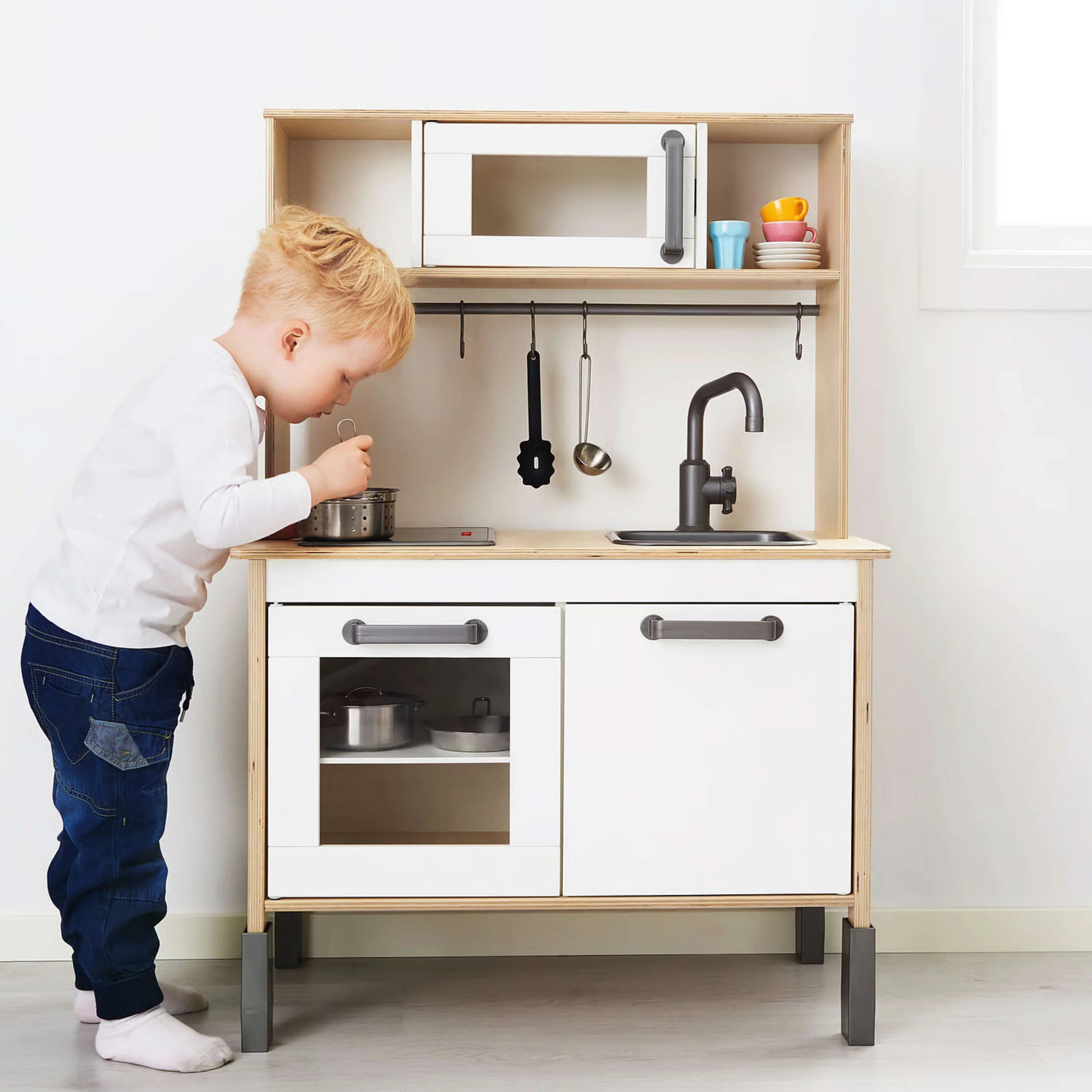 Toy Kitchen